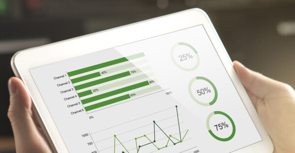 Etävalvontasovellus tabletin näytöllä